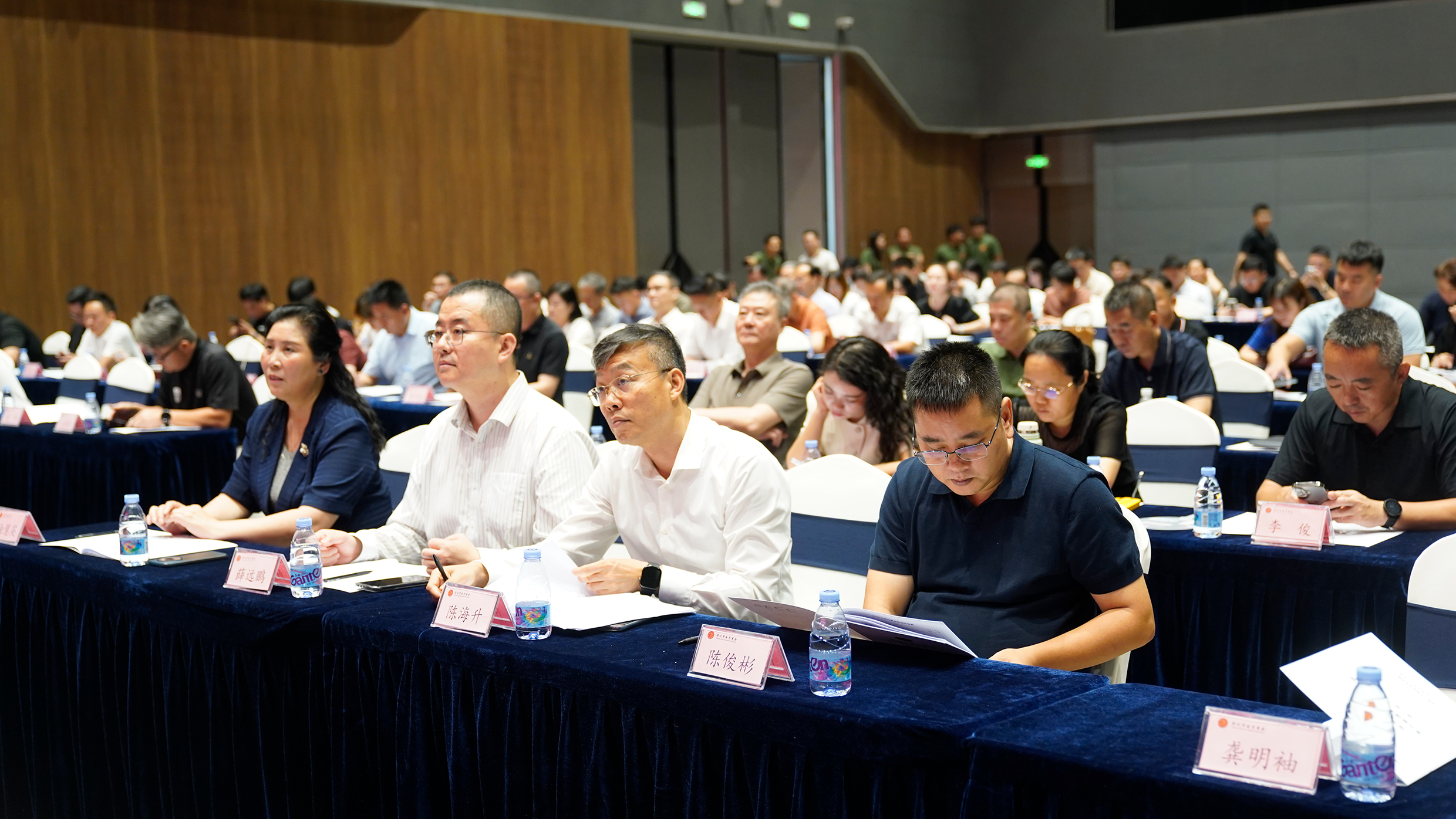 XBLW芯伯乐受邀出席深圳市电子商会第六届理事会第七次会议，共话电子产业新未来